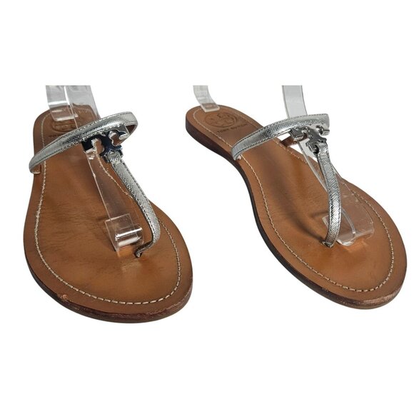 Tory Burch Women’s Silver Leather Sandals 8 Thong Logo Flat Old Money Coastal - Picture 2 of 12